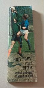 Vintage Fair Play met Fina Voetbal Album 1970 Compleet., Verzenden, Gebruikt, Overige binnenlandse clubs, Boek of Tijdschrift
