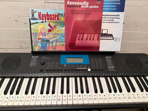 Keyboard ST-211 met standaard, kruk en lesboeken, Muziek en Instrumenten, Keyboards, Zo goed als nieuw, 61 toetsen, Overige merken