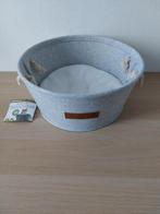 Nieuw! Grijs Rond Vilten Kattenmandje., Ophalen of Verzenden, Nieuw, Vilt