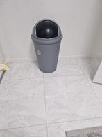 Grijze Prullenbak - Netjes en Praktisch!, Huis en Inrichting, Woonaccessoires | Prullenbakken, Ophalen, Kunststof, Gebruikt, 50 tot 75 cm