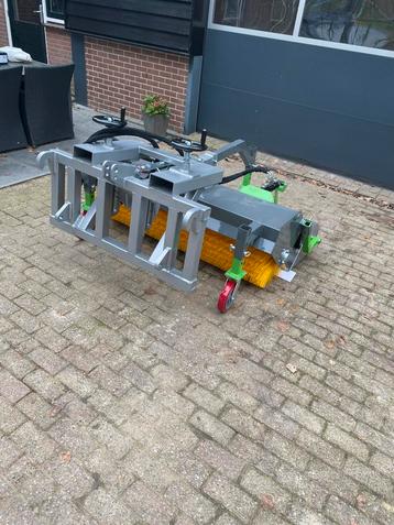 Rolbezem NIEUW beschikbaar voor biedingen