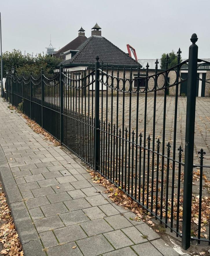 Sierhekwerk met openslaande poorten(+/- 42meter), Huis en Inrichting, Woonaccessoires | Overige, Gebruikt, Ophalen