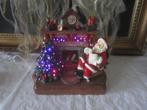 kerst man boom open haard miniatuur met verlichting sfeer, Ophalen of Verzenden, Zo goed als nieuw