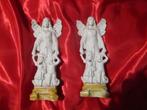 Twee engeltjes van Biscuit porseleinen ., Antiek en Kunst, Ophalen of Verzenden