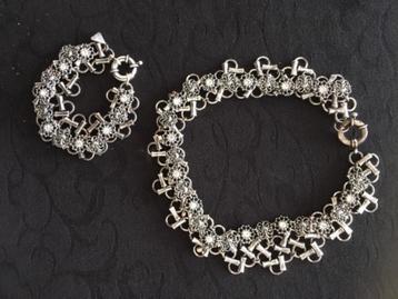 Armband en ketting beschikbaar voor biedingen