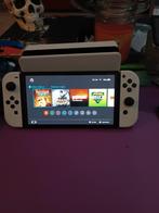 Nintendo Switch OLED + Games & Case, Avontuur en Actie, Online, 1 speler, Ophalen of Verzenden