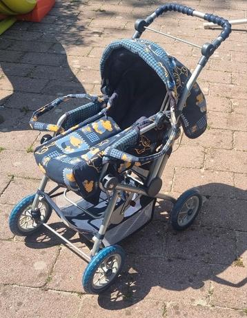 Poppenwagen beschikbaar voor biedingen