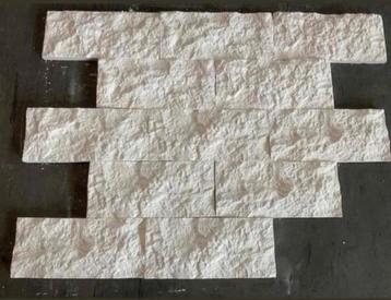 Witte gips steenstrips (nieuw in doos) beschikbaar voor biedingen