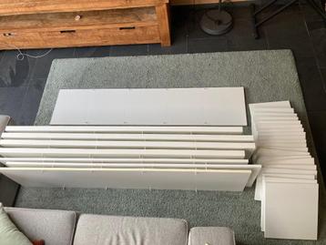 Ikea kallax kast 5x5 inclusief inzet beschikbaar voor biedingen