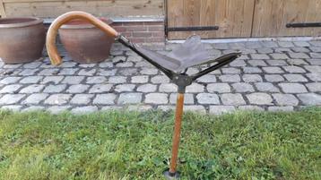 antieke wandelstok met zitje / jagersstoel/ zitstoel beschikbaar voor biedingen