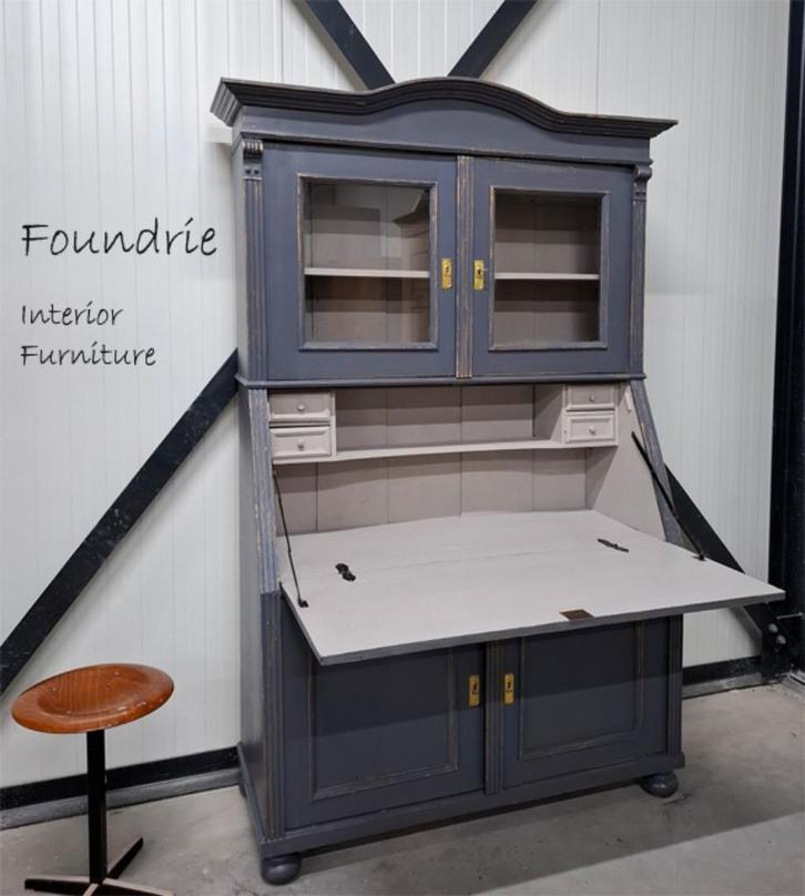 Stoere oude Secretaire - Grijs/ antraciet /Vitrine en bureau, Antiek en Kunst, Antiek | Meubels | Kasten, Ophalen