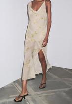 Zara Jurk - Maat S - Beige met bloemen, Kleding | Dames, Jurken, Maat 38/40 (M), Beige, Ophalen of Verzenden, Zo goed als nieuw