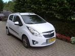 Chevrolet Spark 1.0 Bifuel 2010 Wit, Auto's, 15 km/l, 4 cilinders, Wit, Origineel Nederlands