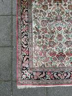 Zijde Perzisch Qom Tapijt ( Silk Rug / Carpet ) 163x107 cm, 100% zijd, Ophalen of Verzenden, Zo goed als nieuw, NA