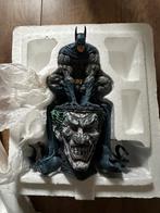 Batman on joker gargoyle 1163/2800 kotobukiya hot toys, Ophalen of Verzenden, Zo goed als nieuw, Beeldje, Replica of Model