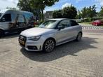 Audi A1 1.2 Tfsi 63KW 2014 Grijs, Auto's, Audi, Stof, A1, Zwart, 4 cilinders