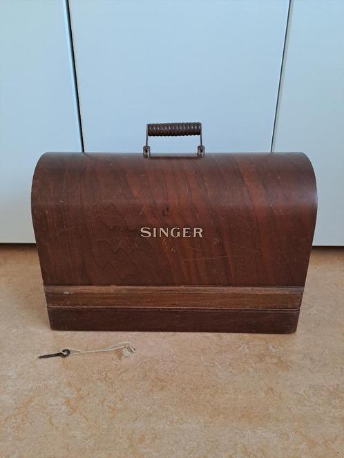 Singer naaimachine met kap, Antiek en Kunst, Antiek | Naaimachines, Ophalen