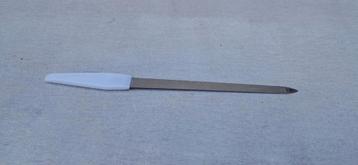 Nagelvijl beschikbaar voor biedingen