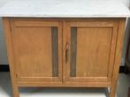 Houten kast met marmeren blad, Huis en Inrichting, Gebruikt, Eikenhout, 25 tot 50 cm, Met deur(en)