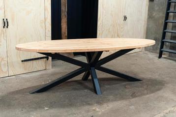 Prachtige buitentafel ovaal  beschikbaar voor biedingen