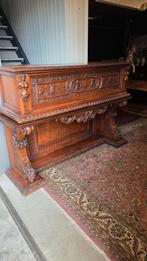 Rijk bewerkt notenhouten Renaissance wandmeubel, Ophalen