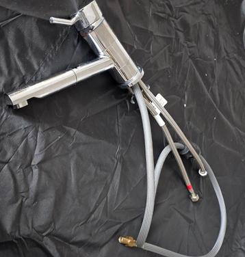 Mengkraan met uittrekbare douchekop ! NIeuwstaat beschikbaar voor biedingen