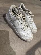 Nike schoenen maat 32, Kinderen en Baby's, Kinderkleding | Schoenen en Sokken, Ophalen of Verzenden, Zo goed als nieuw, Schoenen
