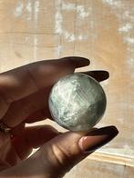 Prachtige fluoriet sphere, Verzamelen, Mineralen en Fossielen, Ophalen of Verzenden