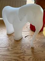 Low Res Elephant designlamp en kruk in 1, Ophalen