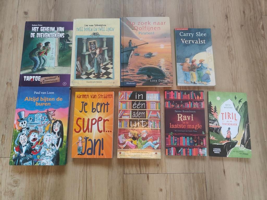 9 kinderboeken Ravi Tiril carry slee superjan Paul van loon, Ophalen of Verzenden, Zo goed als nieuw
