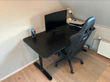 Verstelbaar Ikea bureau 160x80 beschikbaar voor biedingen