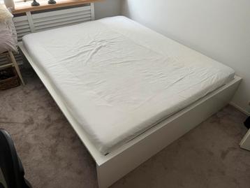 IKEA malm bed 160x200 (incl. Hoofdbord)