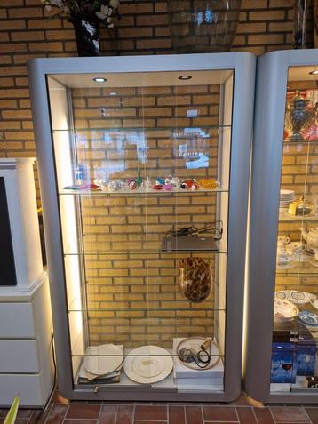 Professionele verlichte vitrinekast | Aluminium & glas  beschikbaar voor biedingen
