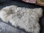 Schapenvacht, Huis en Inrichting, Woonaccessoires | Plaids en Woondekens, Ophalen of Verzenden, Zo goed als nieuw