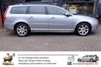 Volvo V70 2.0 D4 181 pk Aut. Nordic+, Leer, Xenon, Trekhaak, 4 cilinders, Diesel, 22 km/l, Zilver of Grijs