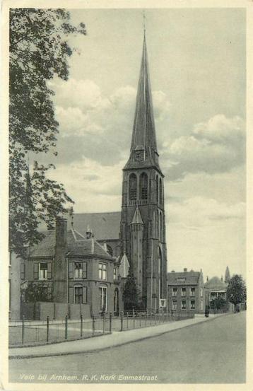 (701-323-037) Velp  RK Kerk Emmastraat beschikbaar voor biedingen