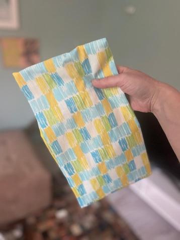 Stof geel blauw groen reststuk retro beschikbaar voor biedingen