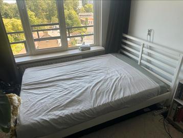 IKEA wit houten tweepersoonsbed, 19 juli ophalen is €10