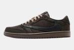 Maat 45 | AIR JORDAN 1 RETRO LOW OG SP TRAVIS SCOTT, Ophalen of Verzenden, Zo goed als nieuw, Bruin