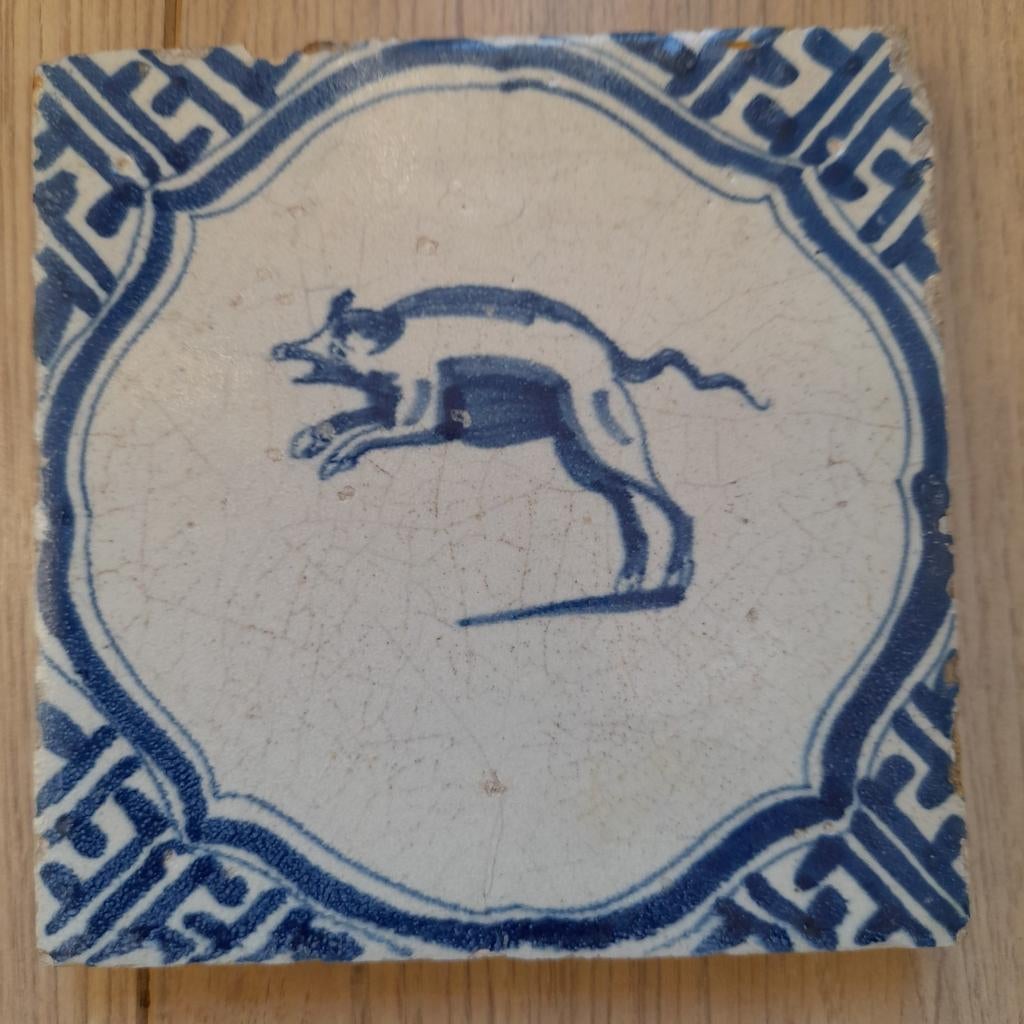 Antieke tegel, WanLi, varken 17e eeuw, Antiek en Kunst, Antiek | Wandborden en Tegels, Ophalen of Verzenden