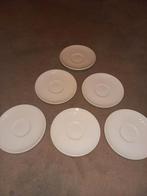WEDGWOOD PLAIN IVORY Espresso Schoteltjes 6 stuks, Ophalen of Verzenden, Zo goed als nieuw, Bord(en), Wedgwood