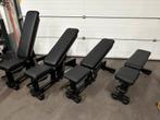 4 Technogym Pure Strength Adjustable Bench , Fitness Bankjes, Ophalen, Gebruikt, Fitnessbank