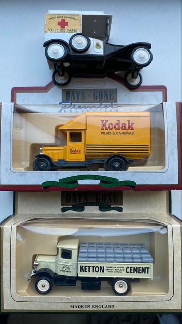 3 mooie miniatuur autotjes beschikbaar voor biedingen