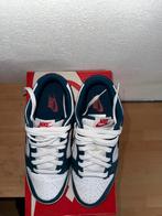 Nike Dunk Low ‘Midnight Navy’ 40,5, Blauw, Nike, Ophalen of Verzenden, Sneakers of Gympen