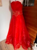 Prachtige rode trouwjurk/ galajurk / feestkleding maat 42, Ophalen of Verzenden, Zo goed als nieuw, Maat 42/44 (L), Rood