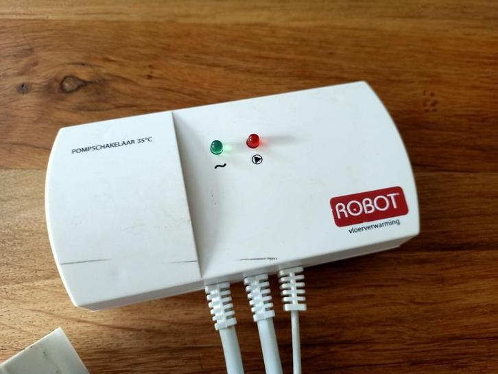 Robot ROBO Pompschakelaar vloerverwarming, Doe-het-zelf en Verbouw, Verwarming en Radiatoren, Zo goed als nieuw, Thermostaat, Minder dan 200 watt