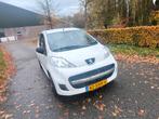Peugeot 107 1.0 12V E-vti 68PK 3DR 2011 Wit, Auto's, Voorwielaandrijving, 4 stoelen, Origineel Nederlands, Handgeschakeld
