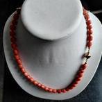 Bloedkoraal Ketting met Gouden Slot - Zeeuwse Oorsprong, Sieraden, Tassen en Uiterlijk, Antieke sieraden, Verzenden, Goud, Ketting