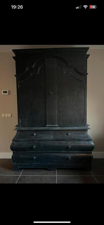 Buikkast | Kabinetkast | Old Black beschikbaar voor biedingen