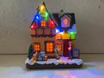kerstdorp huis met Disney figuren : Toystory, Verzamelen, Disney, Ophalen, Overige figuren, Zo goed als nieuw, Beeldje of Figuurtje